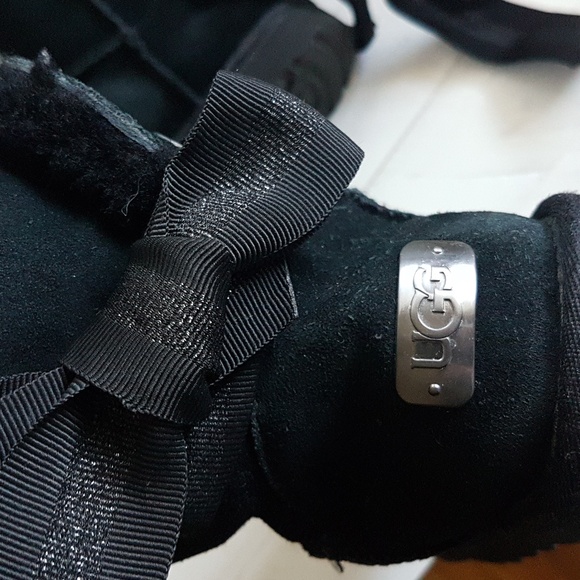 UGG Baily Boots - Picture 13 of 14